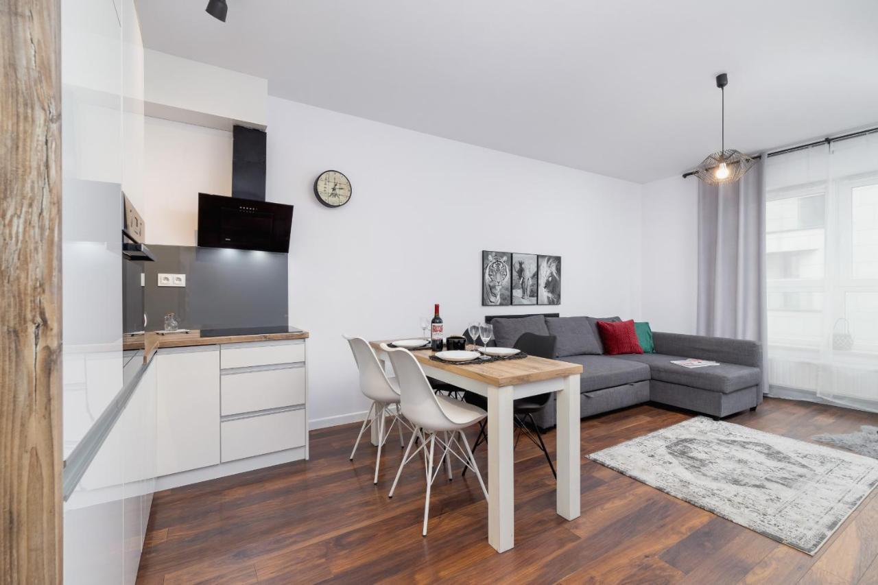 Zablocie Pet-friendly Slusarska By Renters Appartement