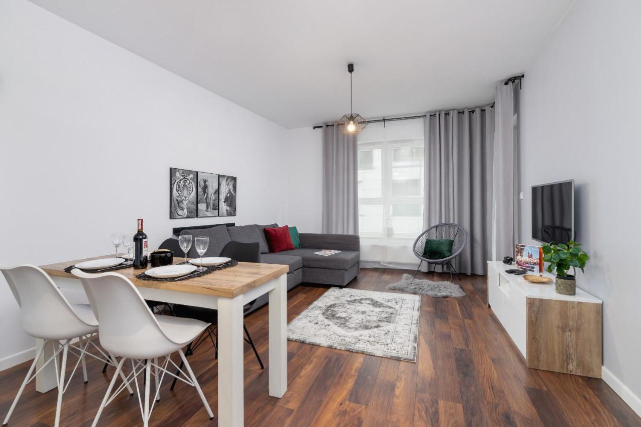 Zablocie Pet-friendly Slusarska By Renters Appartement *